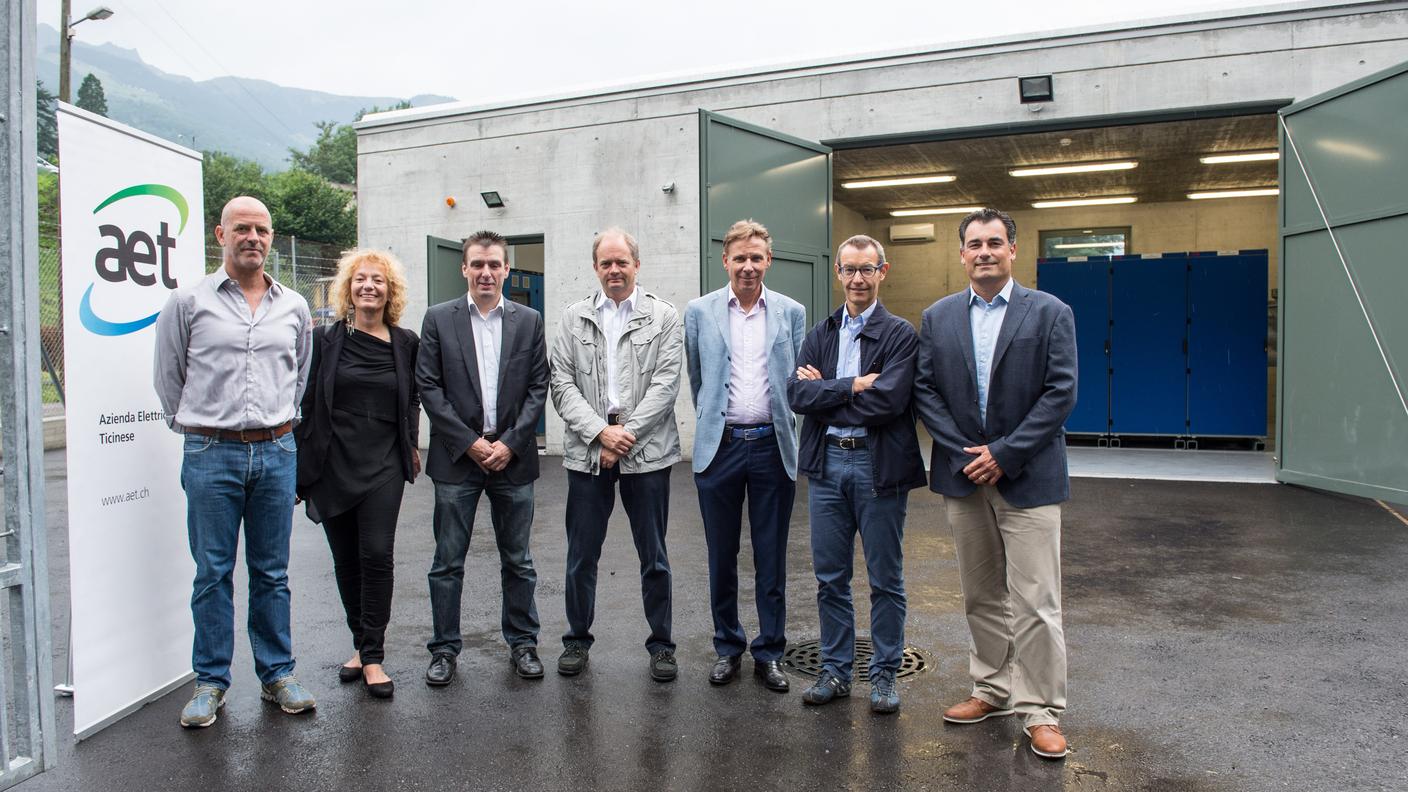 Un'inaugurazione elettrica