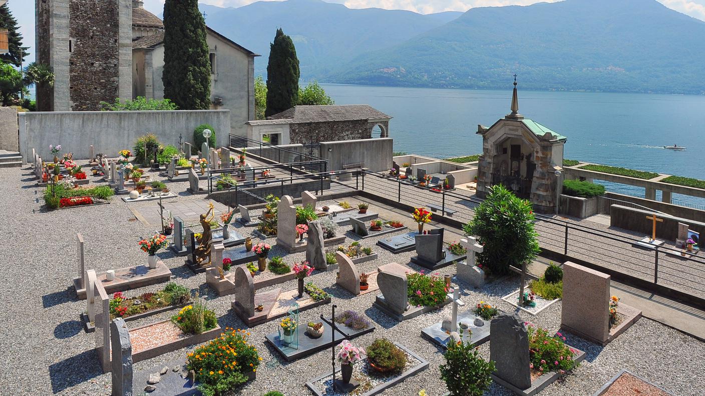 Il cimitero di Ponte, dove verranno trasferite le 400 salme