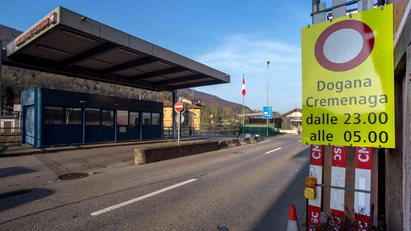 Si "esulta con moderazione" a Cremenaga per la riapertura notturna del valico