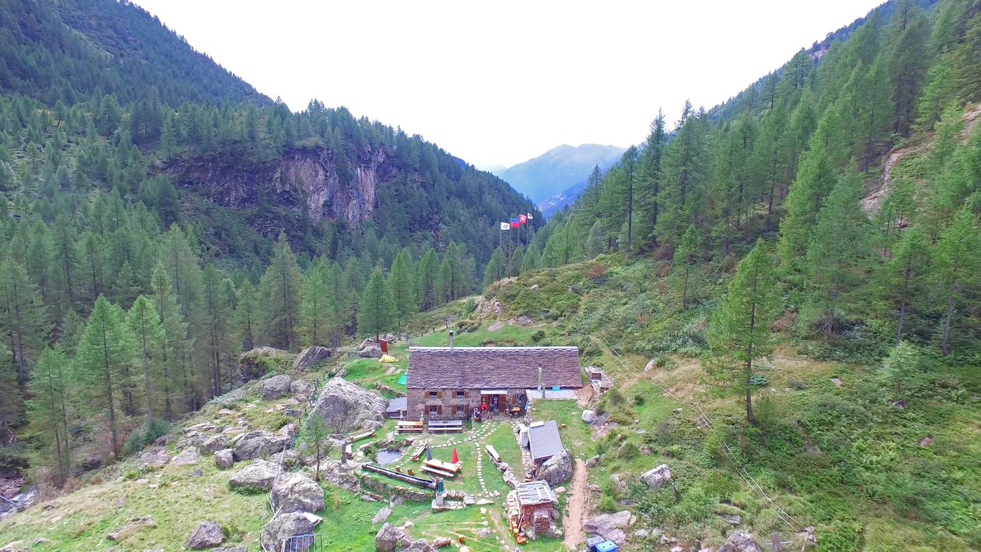 La capanna immersa nel verde