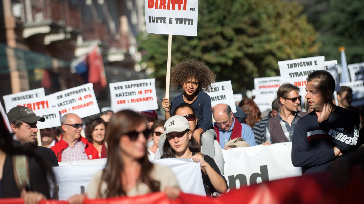La marcia è stata organizzata dal Comitato unitario per una nuova politica migratoria
