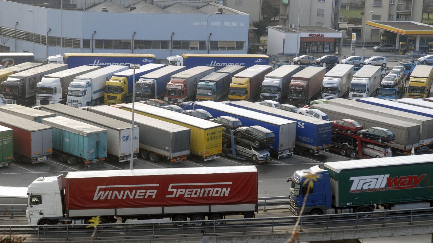 Spedizionieri ticinesi sulle barricate per i controlli radiometrici sui camion in uscita