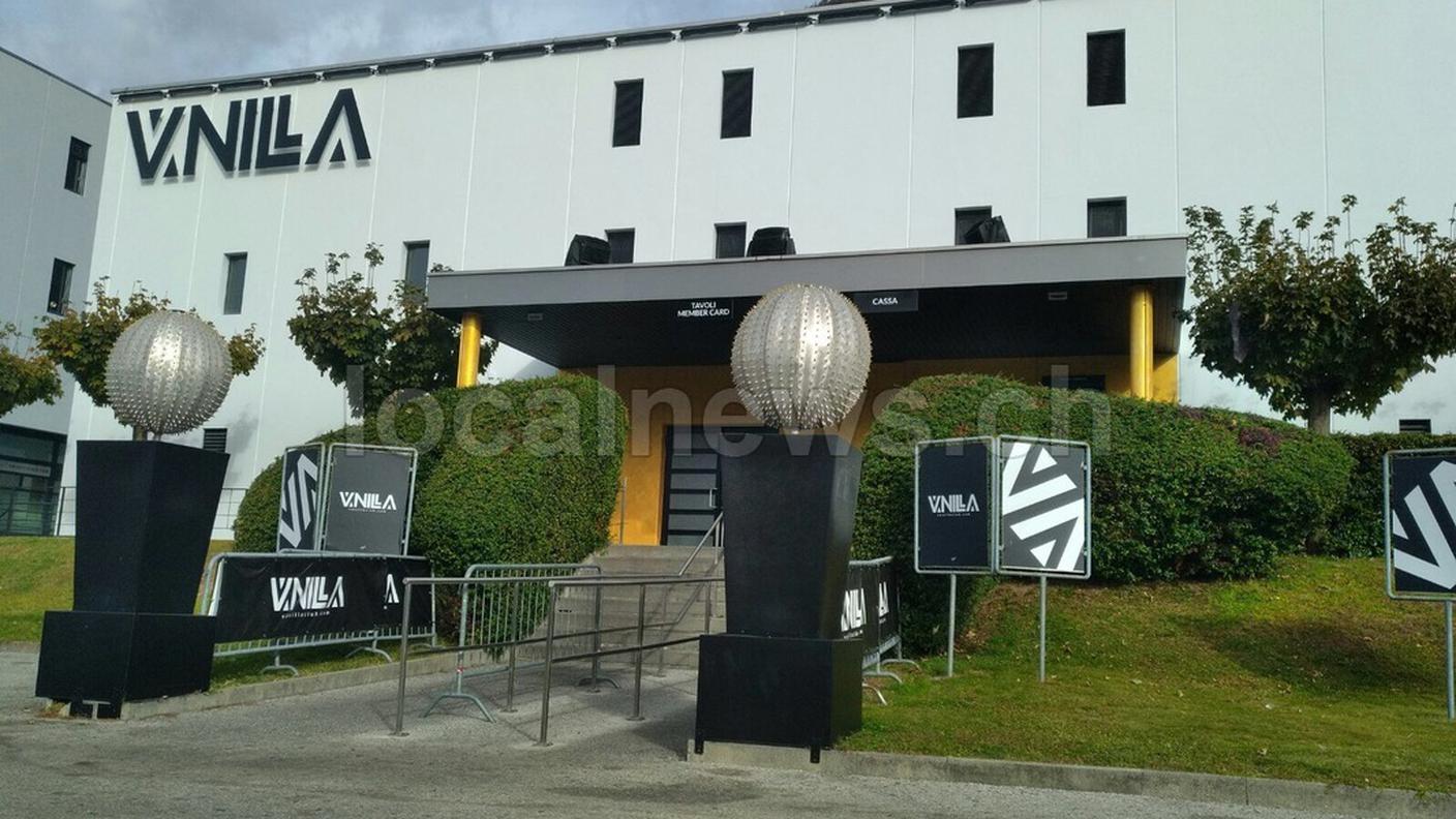 L'ingresso della discoteca dove è esplosa la rissa. L'inchiesta è coordinata dal Procuratore pubblico Zaccaria Akbas