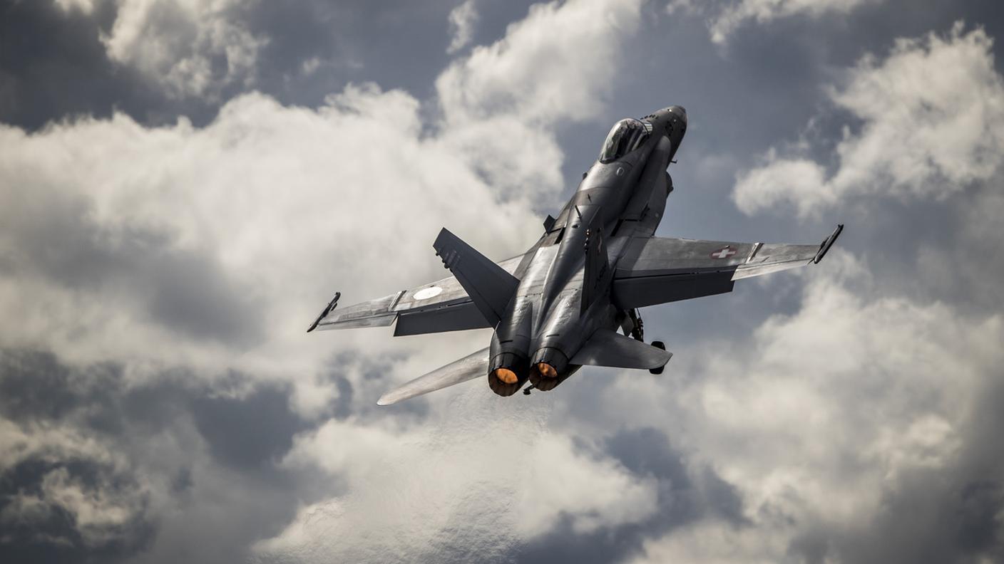 Gli F/A-18 potranno essere usati fino al 2030