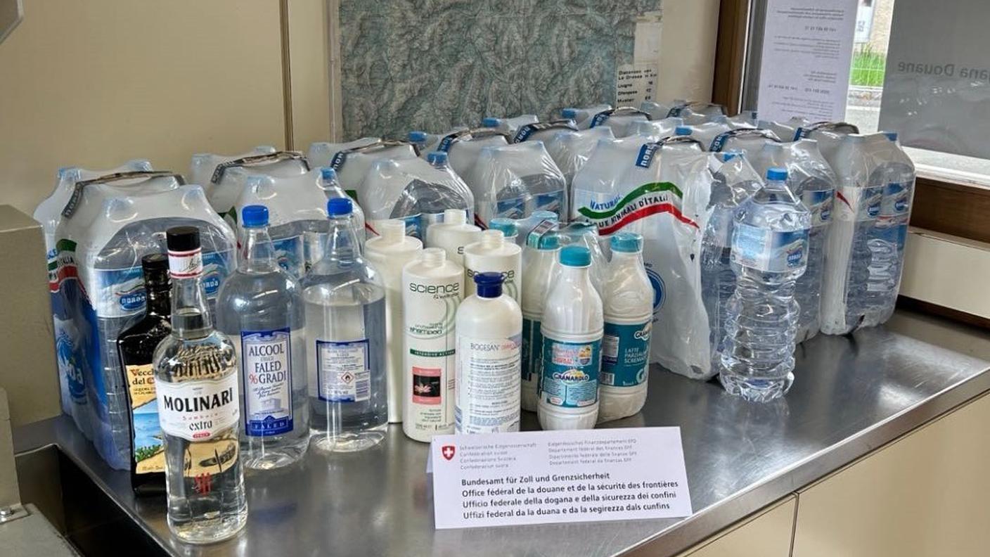 2024-06-05-bild-alkohol-wasserflaschen-web.jpg