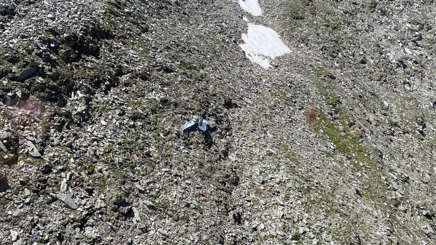 L'apparecchio è stato trovato in territorio urano, vicino alla cresta che segna il confine con il Ticino