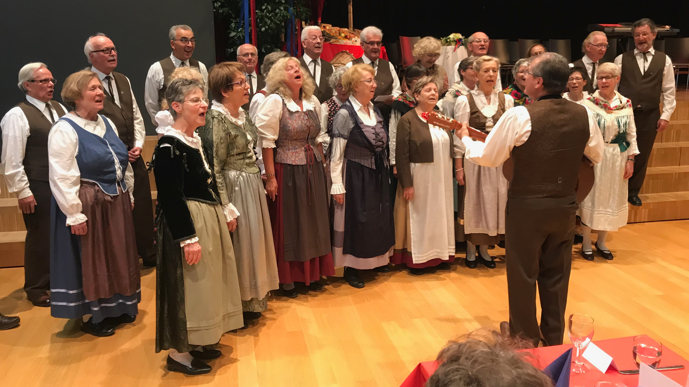 Ad allietare la serata, i canti ticinesi della Corale Pro Ticino diretta dal maestro Claudio Ambrosi