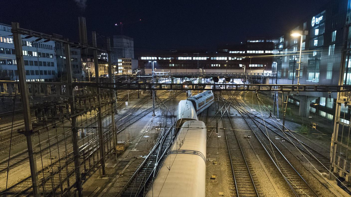 Treno deraglia a Basilea