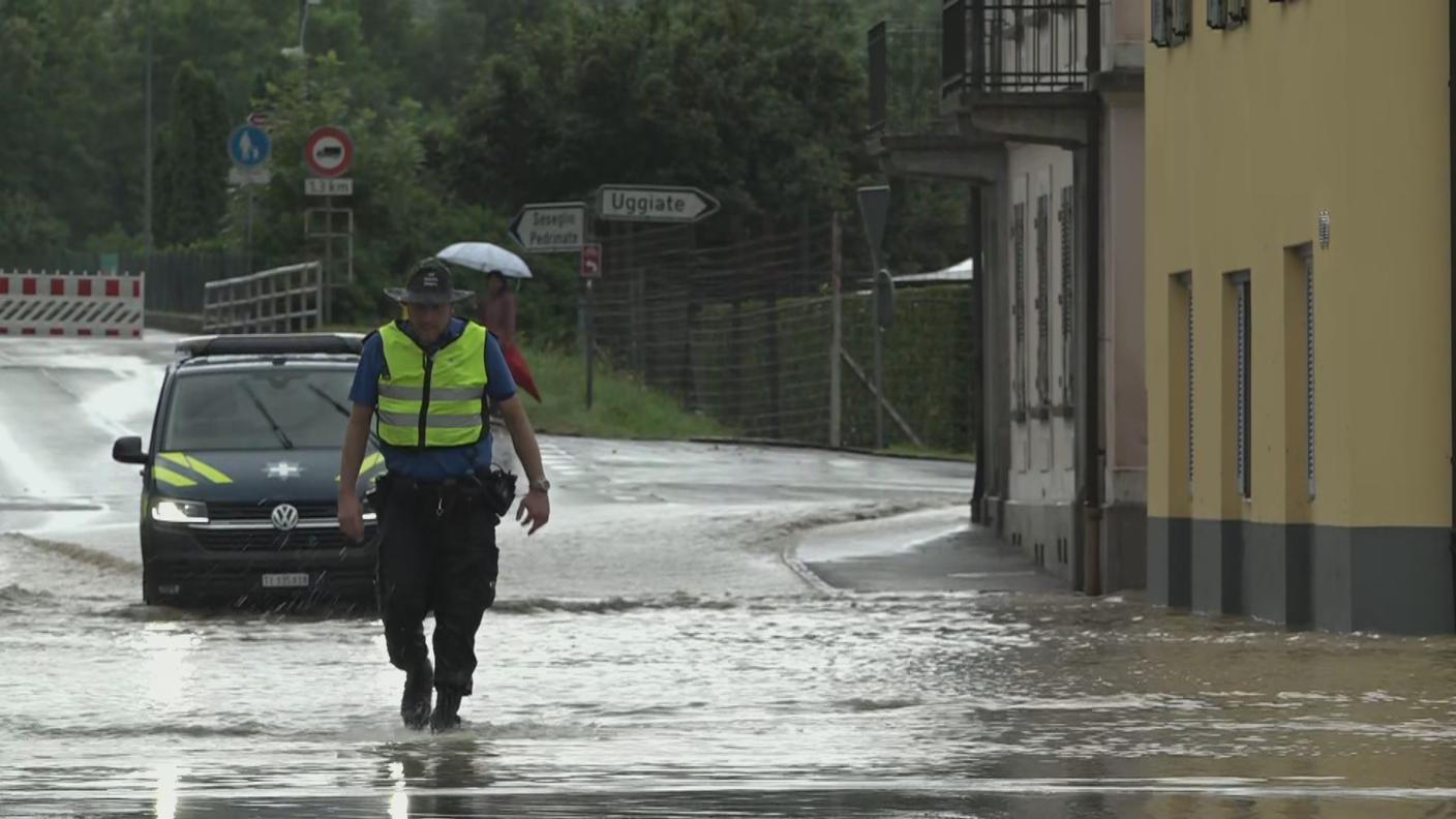 Dogana chiusa per troppa acqua