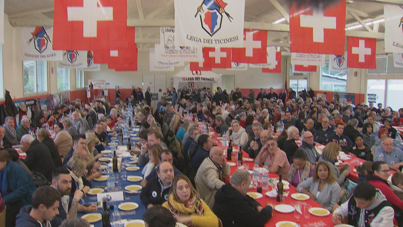 Il popolo leghista riunito a Pregassona