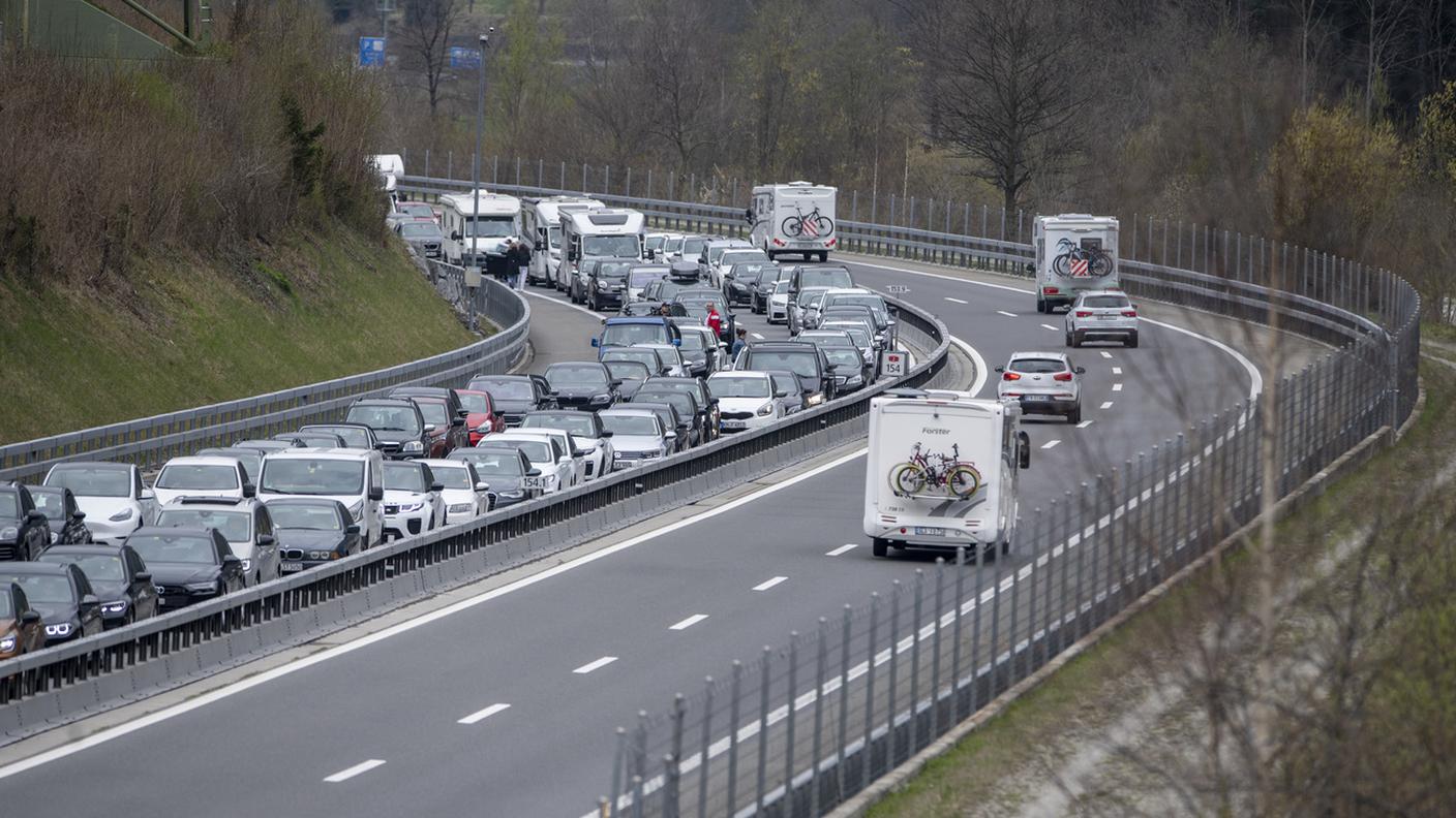 Le code al San Gottardo sono iniziate fin dal primo mattino