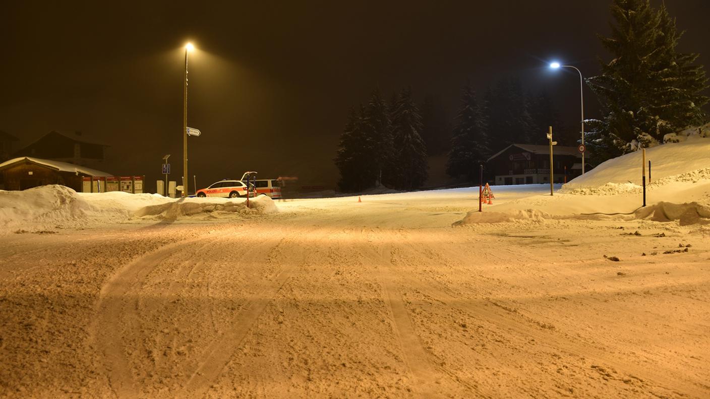 La via innevata dove il giovane è stato investito mercoledì notte a Valbella