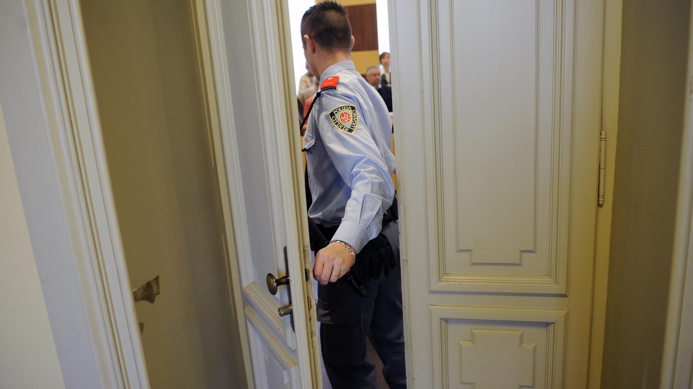 L'imputato ha lasciato il tribunale da uomo libero