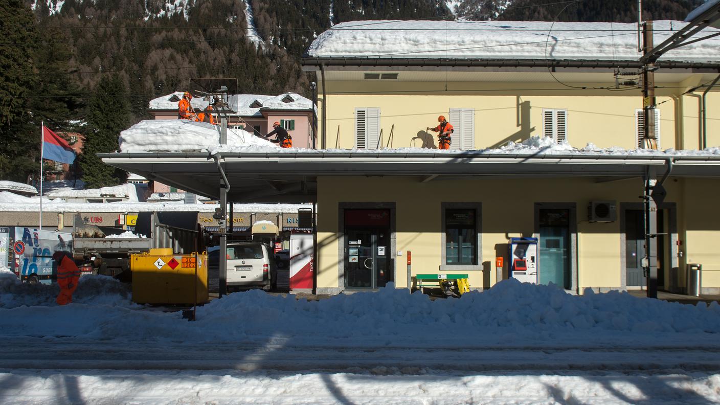 Ad Airolo neve come non se ne vedeva da anni