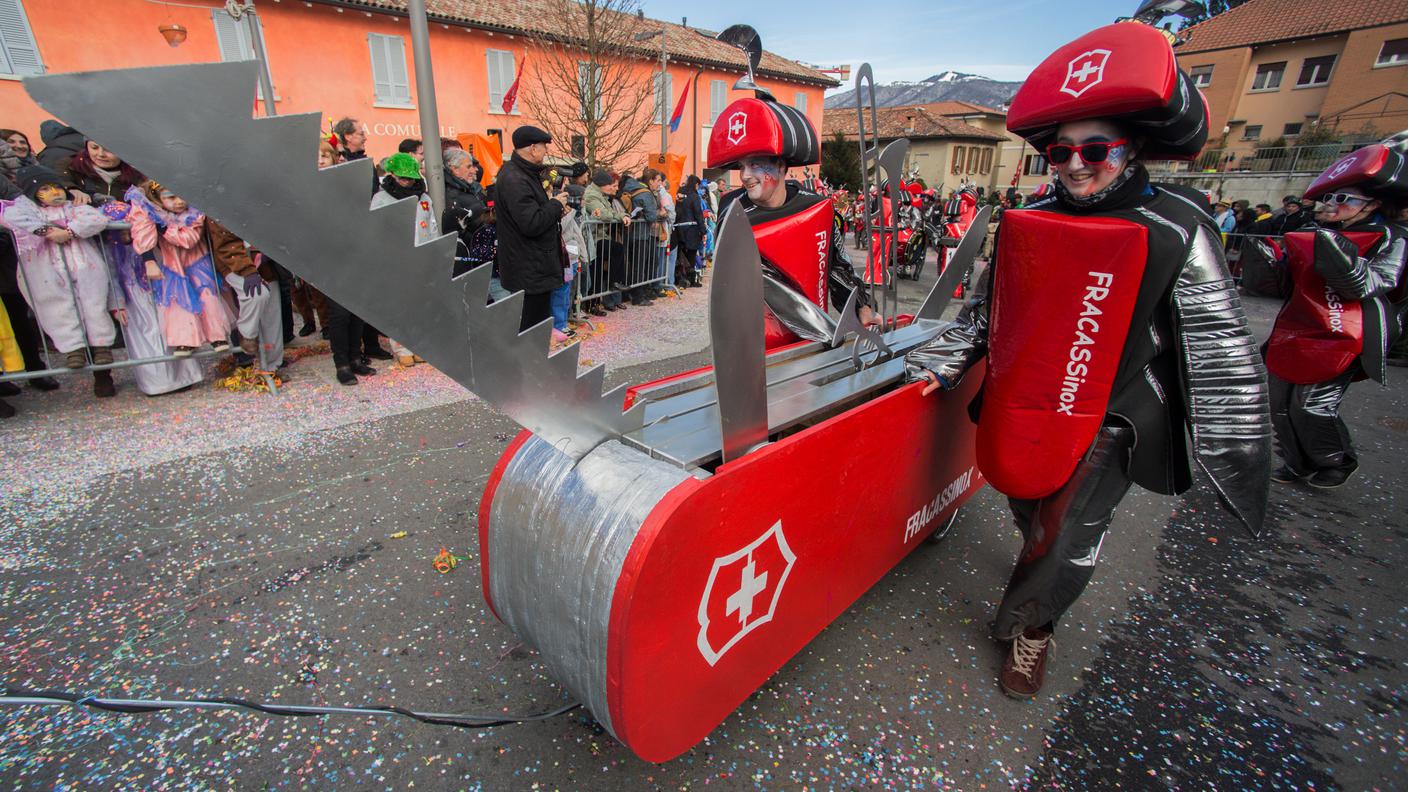 Per le vie del centro di Novazzano, febbraio 2015