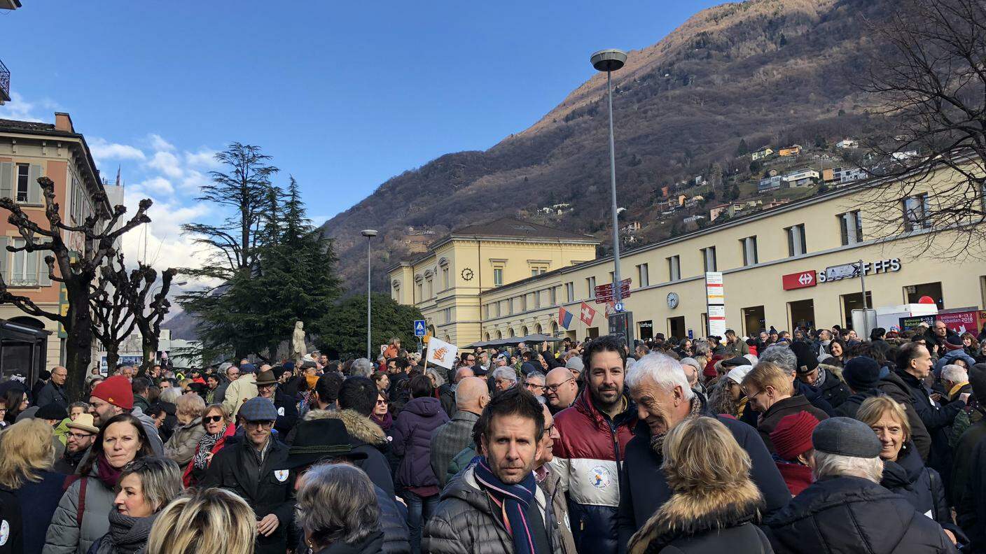 In tantissimi a Bellinzona per difendere il servizio pubblico