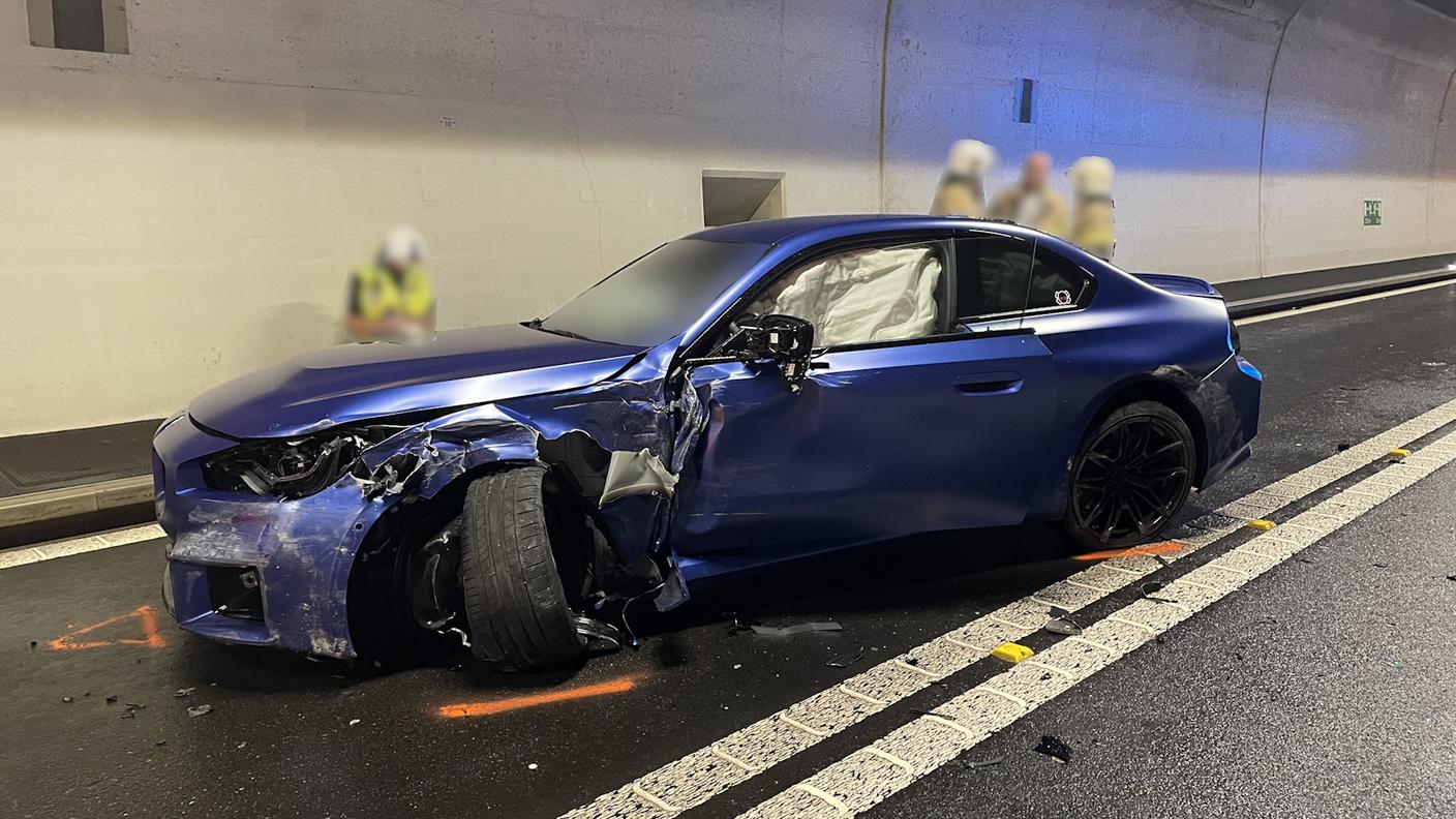 L'incidente è avvenuto nella galleria San Fedele a Roveredo