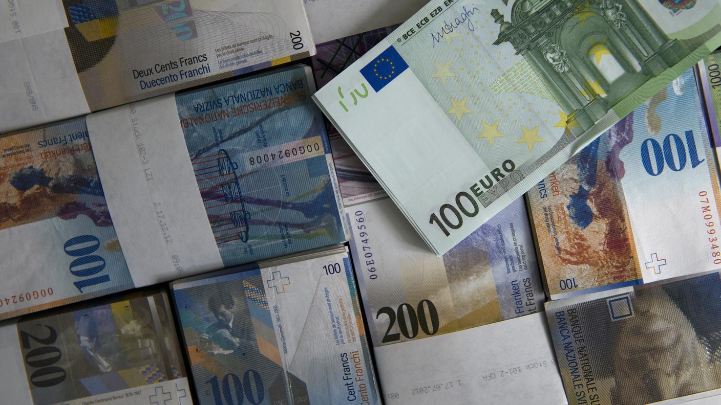 Al centro della vicenda, una conversione di quasi mezzo milione di franchi in euro