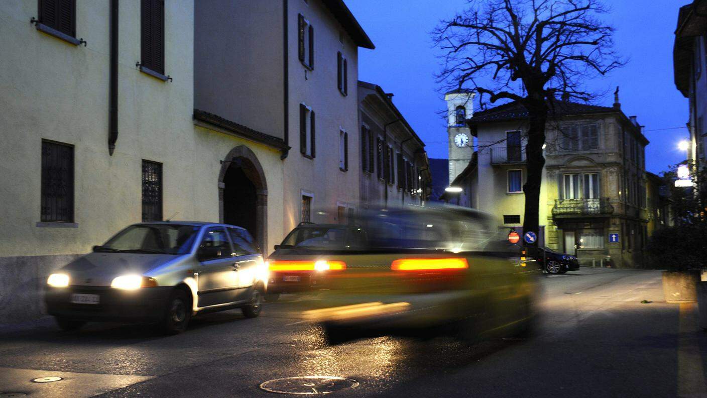 I frontalieri indisciplinati al volante irritano tanto gli svizzeri, quanto gli italiani