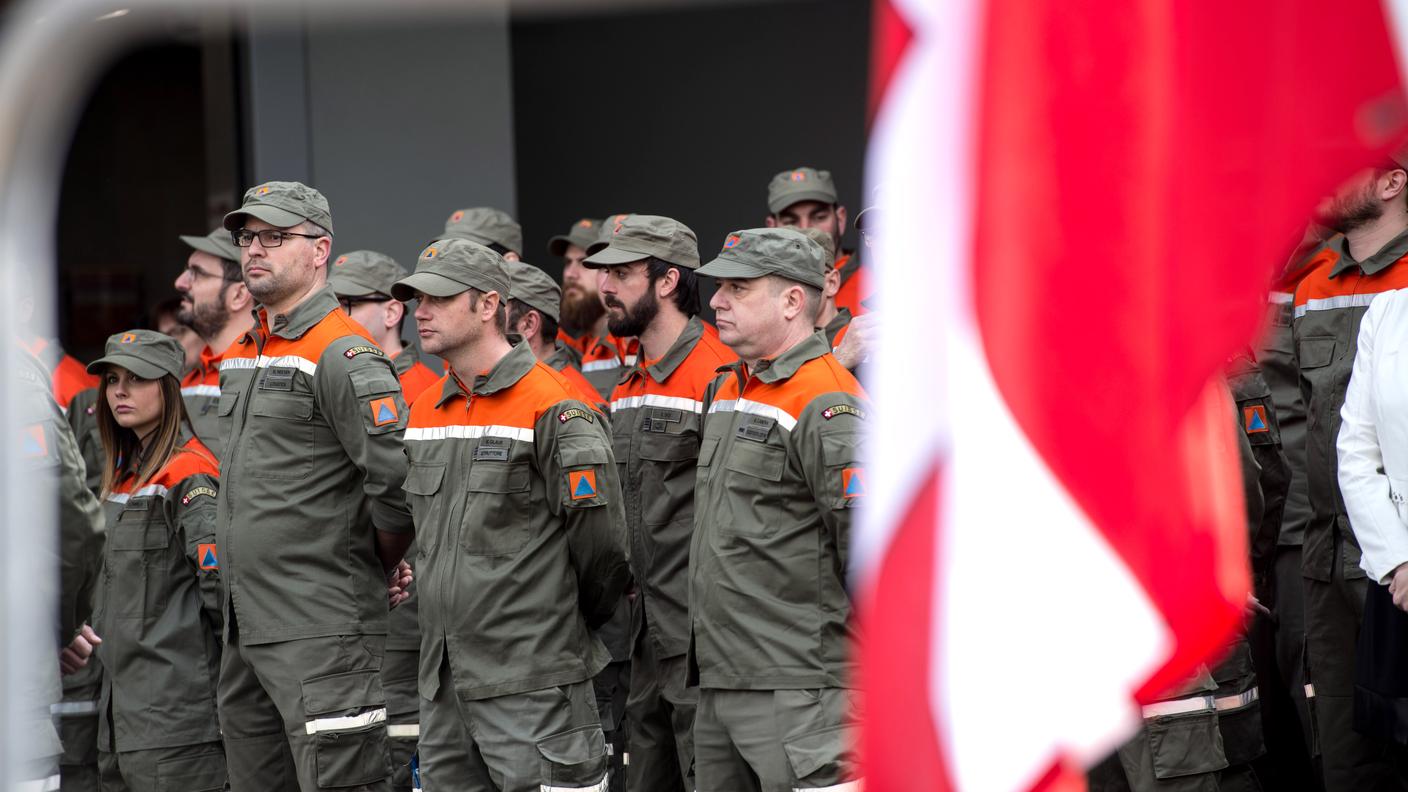 Militi della protezione civile a Mendrisio