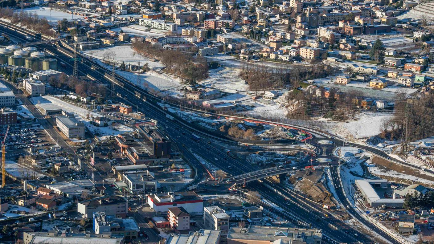 L'esordio della nuova viabilità in uscita dall'A2 a Mendrisio è stata inaugurata nel dicembre 2017