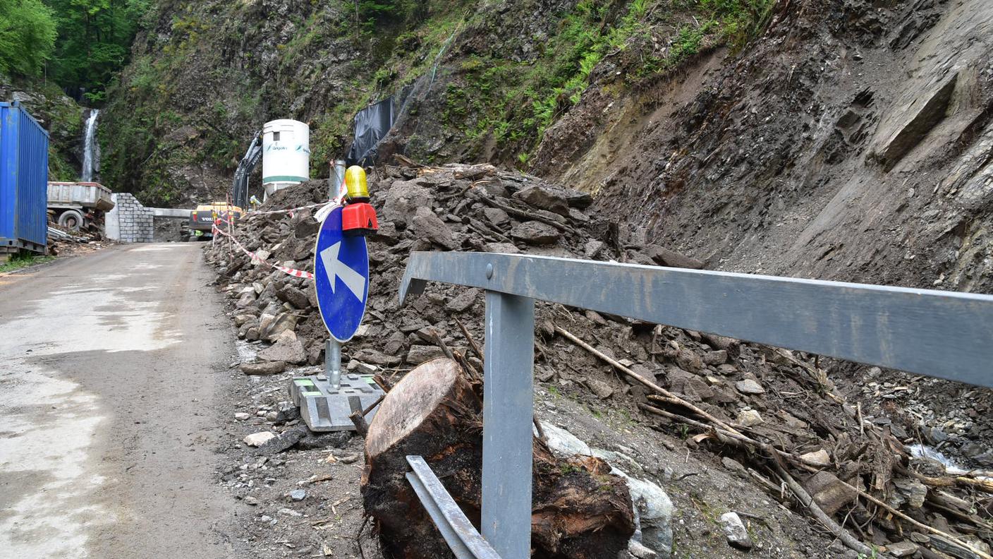 Una parte di rocce e fango franati negli ultimi giorni