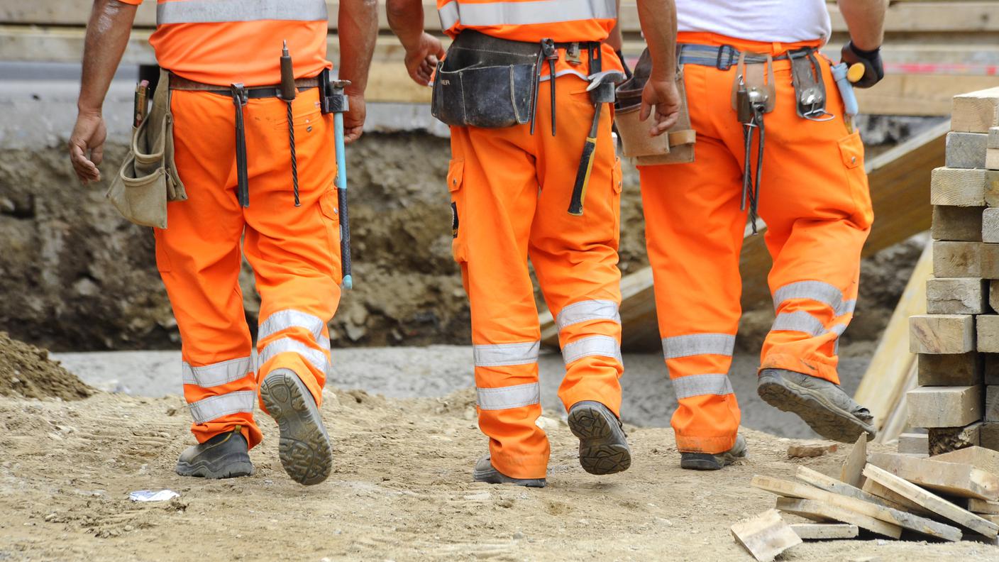 Gli operai edili, una decina, vantano crediti per circa 300'000 franchi 