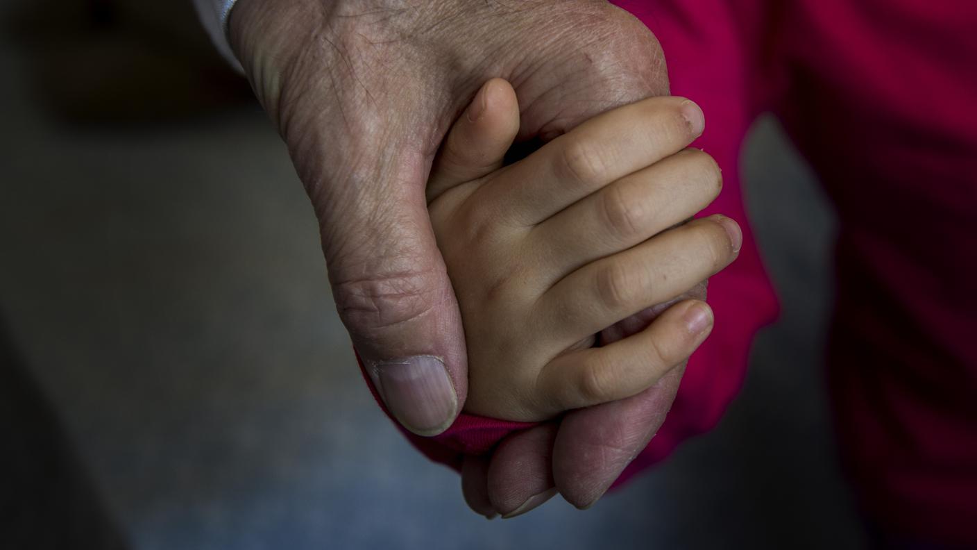 L'uomo ha ammesso di aver toccato i figli nelle parti intime