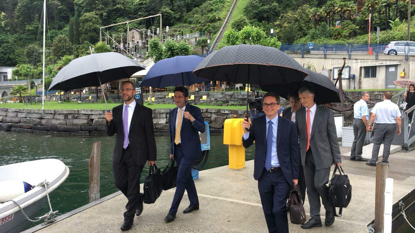 I ministri con l'ombrello