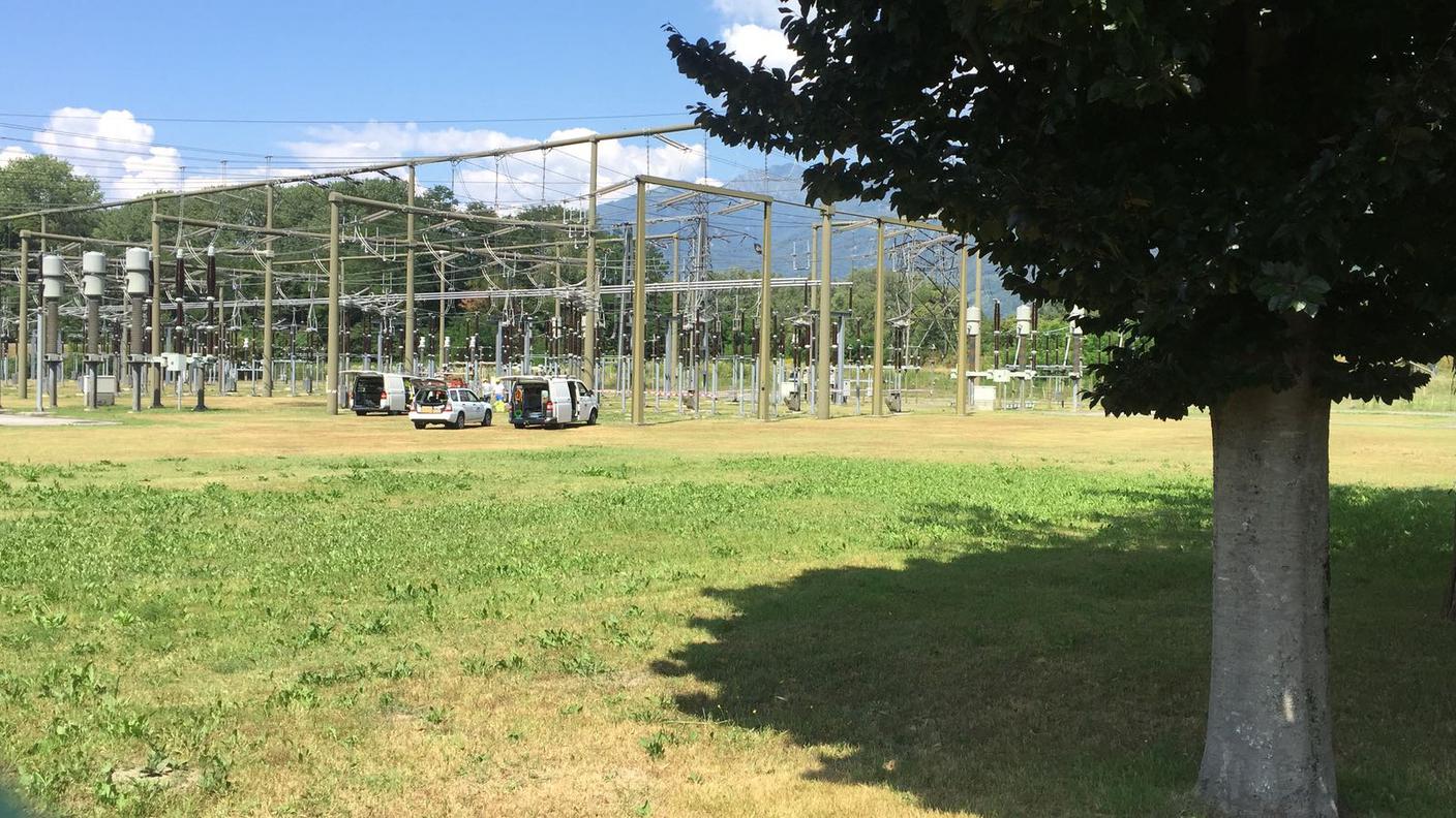 Lavori in corso alla sottostazione di Magadino dove si è verificato... l'errore