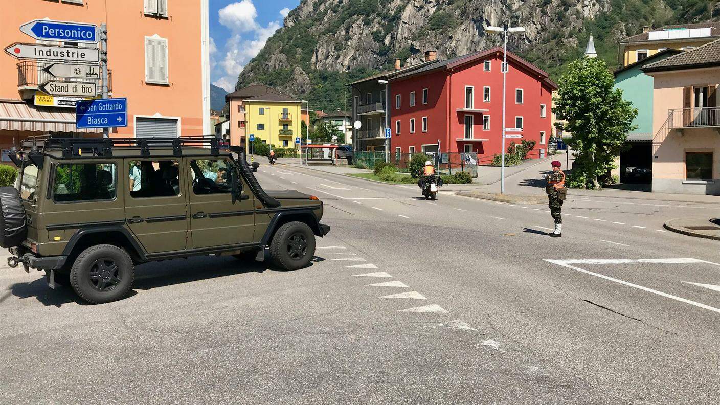 Militari in Ticino