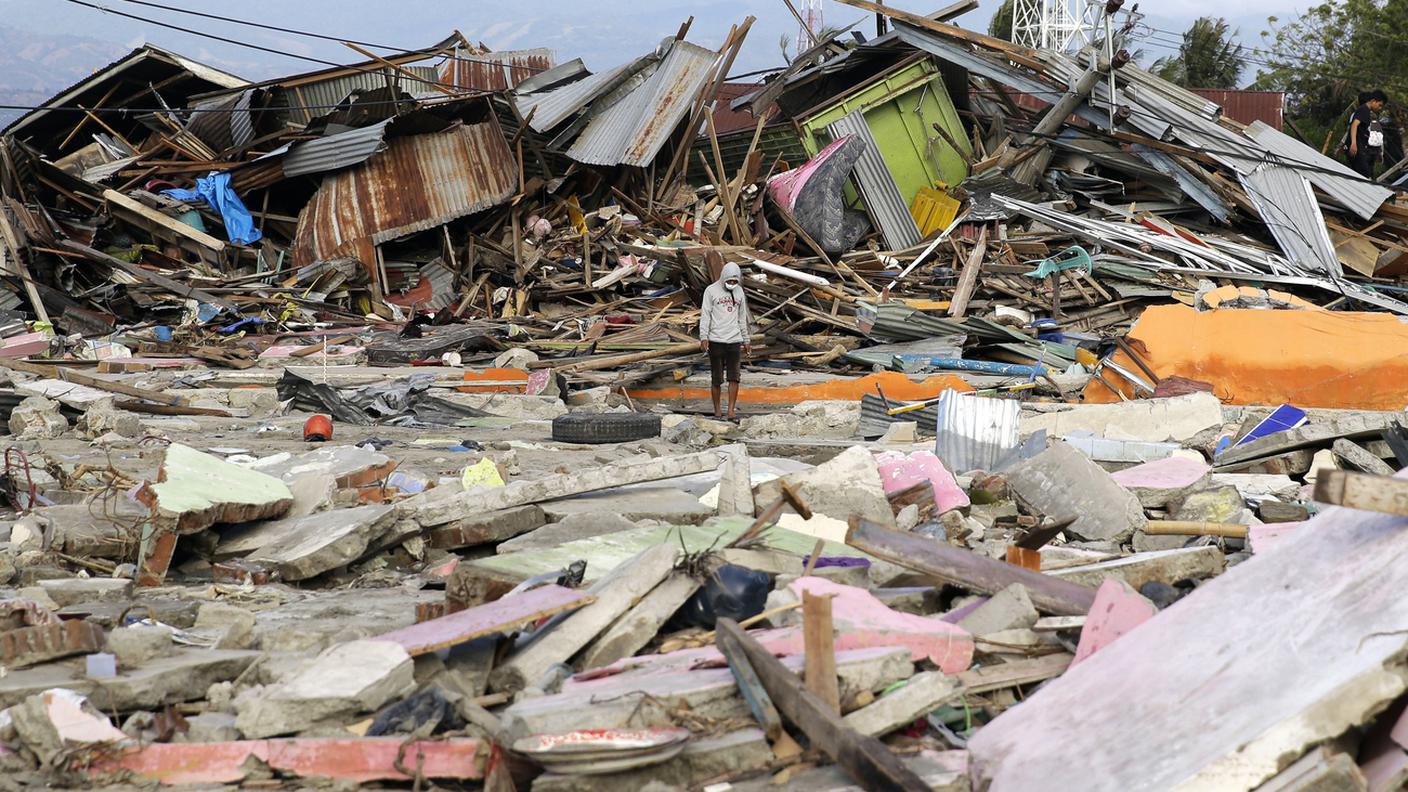 L'ultimo terremoto e conseguente tsunami in Indonesia hanno causato oltre 1'400 morti accertati