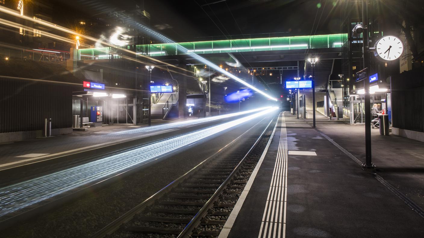 La stazione ferroviaria FFS rinnovata di Paradiso