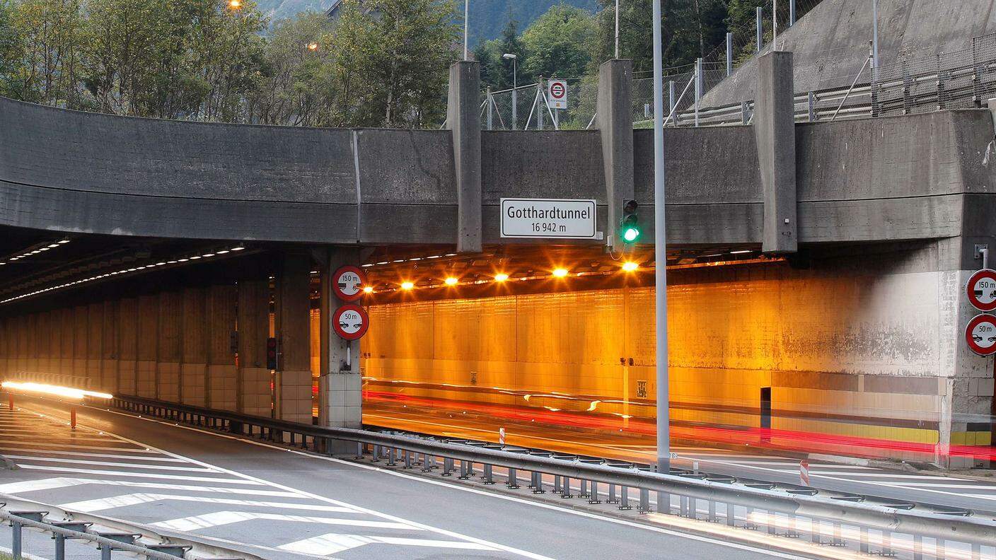 Il tunnel del San Gottardo sarà chiusa durante la notte sette volte a giugno