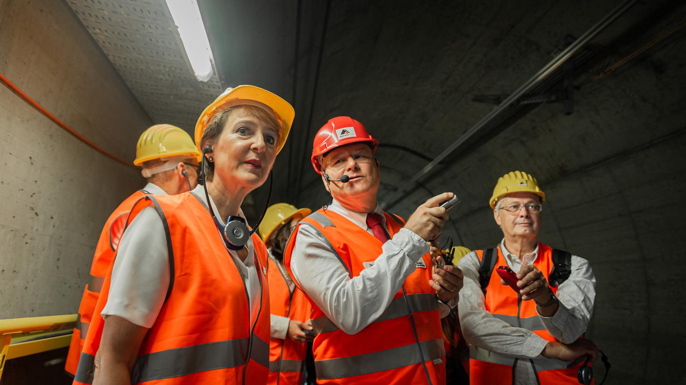 La consigliera federale in visita al cantiere