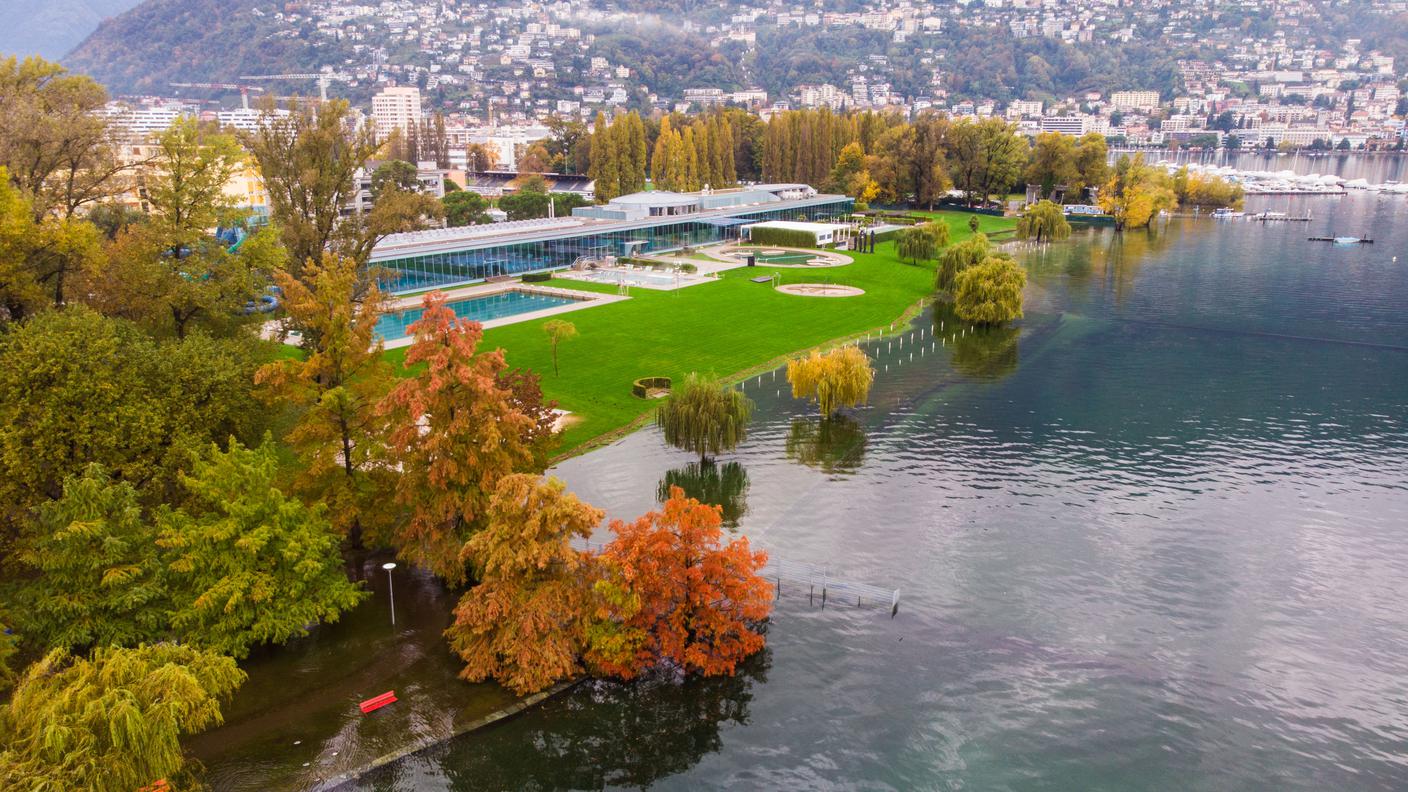 Il lago al Lido di Locarno
