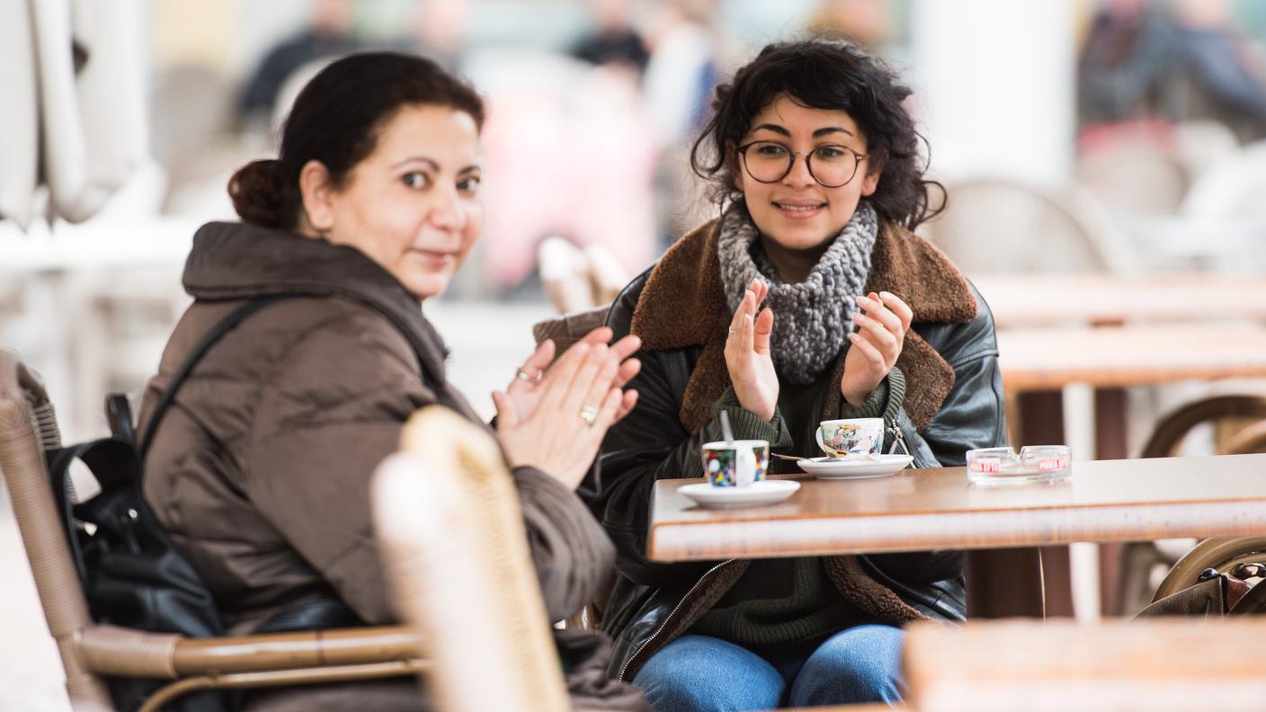 Sabato a mezzogiorno a Bellinzona: un lungo applauso per ringraziare e sostenere il personale sanitario