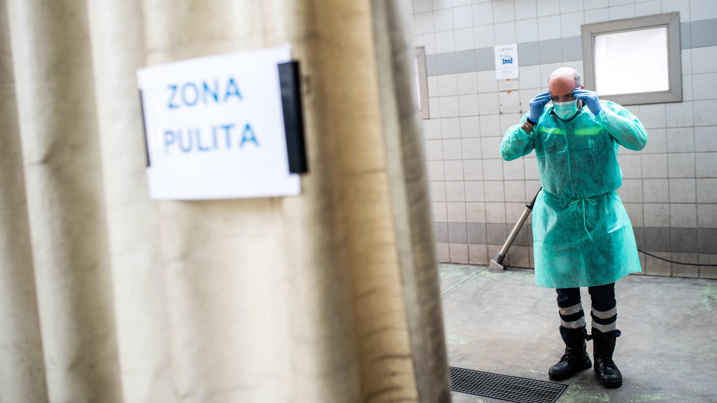 Il Ticino aveva riserve importanti di materiali protettivi: parola del farmacista cantonale Zanini