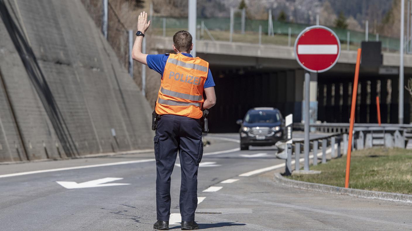 Allestito un posto di controllo per sensibilizzare le persone sulla situazione in Ticino