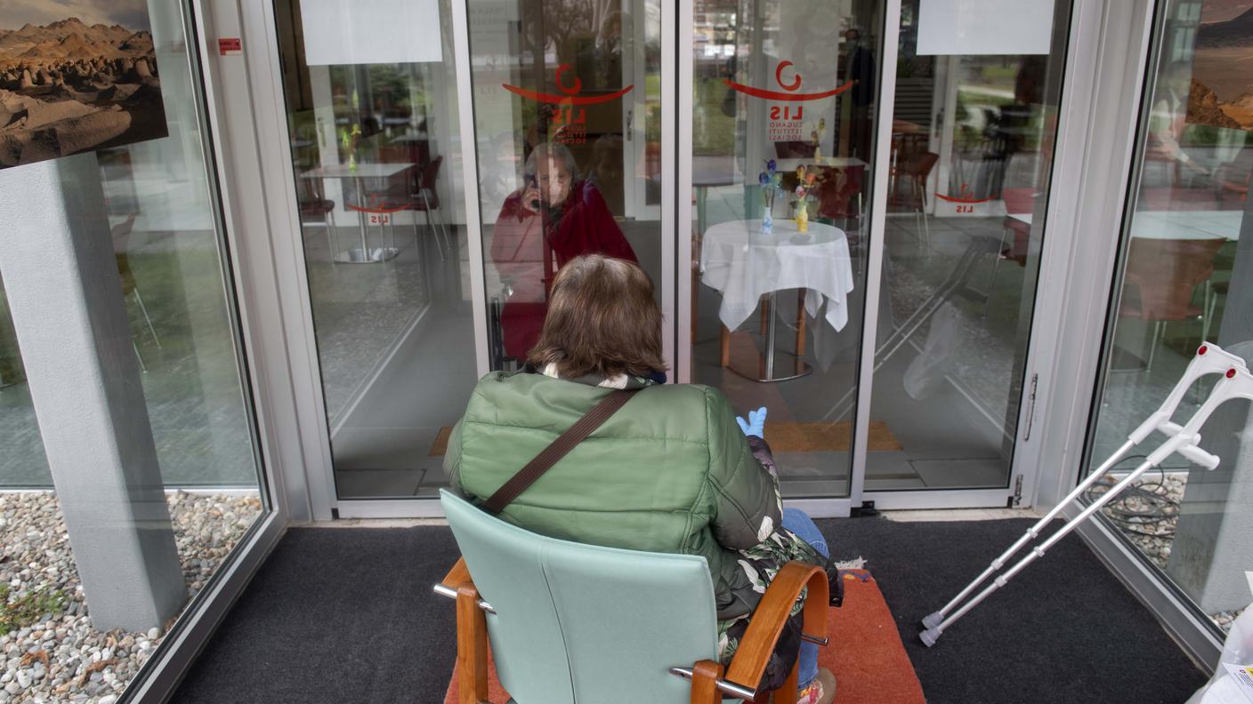Le visite sono vietate, si sono cercate soluzioni alternative