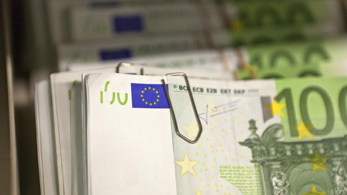 Servivano per l'acquisto di una barca in Grecia, ha dichiarato l'uomo