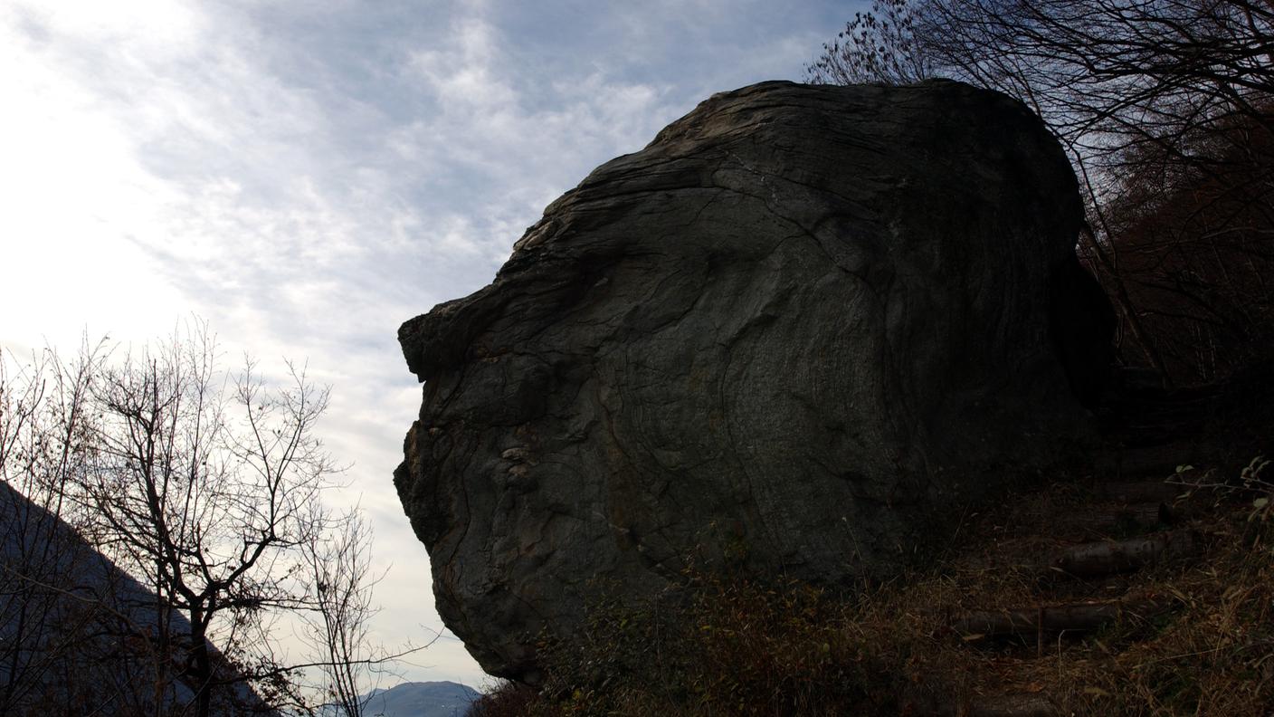  Gandria, Sasso della Predescia (sasso della strega)