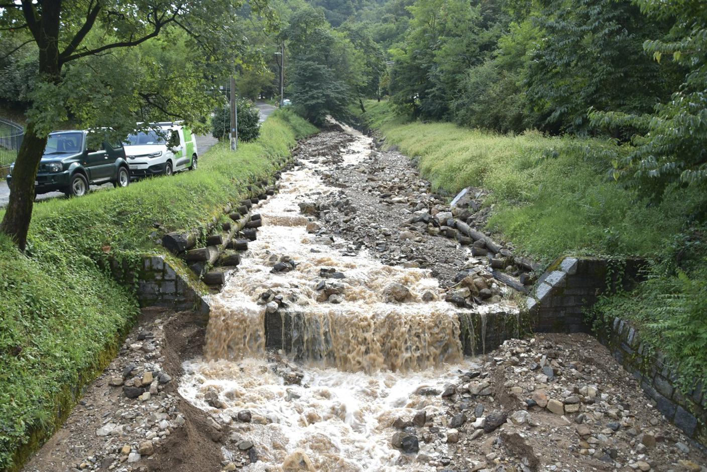 Il torrente ingrossato dalla pioggia.jpeg