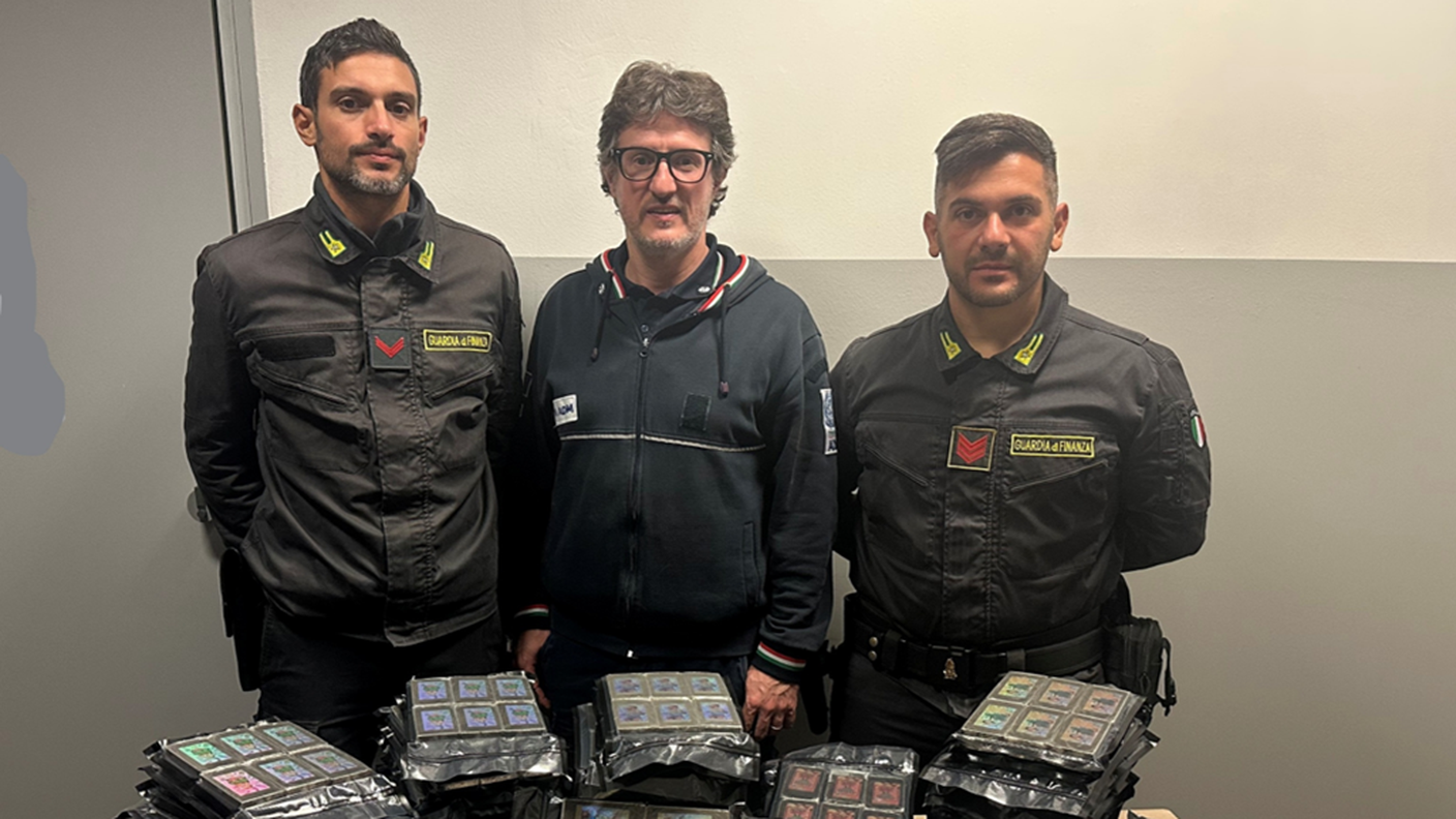 La droga in centinaia di panetti rinvenuta nell'auto a Brogeda