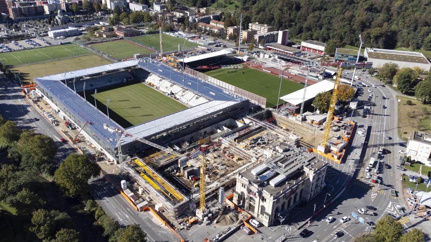 Arena sportiva di Lugano.jpg