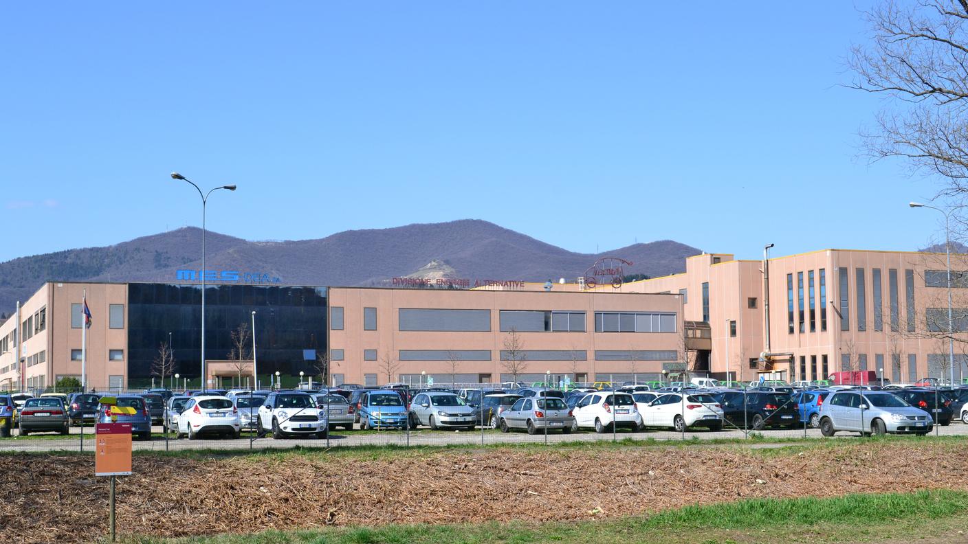 Stabio_sede MES SA_parcheggio_21.3.2012.jpg