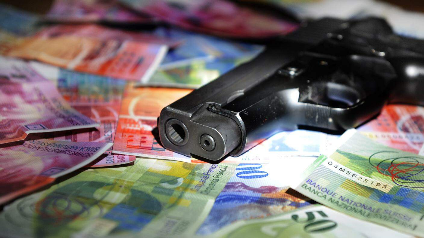 Tra i traffici mafiosi: droga, armi, riciclaggio di denaro sulla piazza finanziaria elvetica