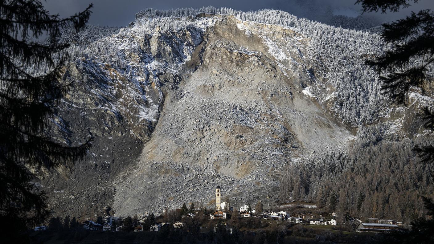 La situazione a Brienz/Brinzauls in un'immagine scattata lo scorso 27 novembre