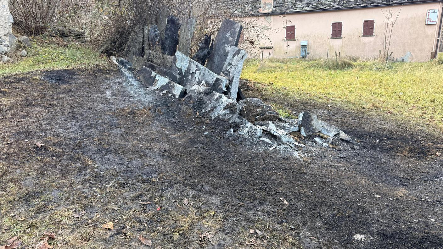 Il veicolo ha preso fuoco