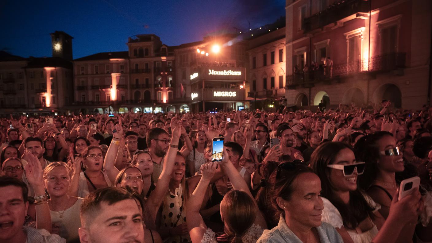 Il pubblico in Piazza Grande lo scorso luglio per il concerto di Kygol